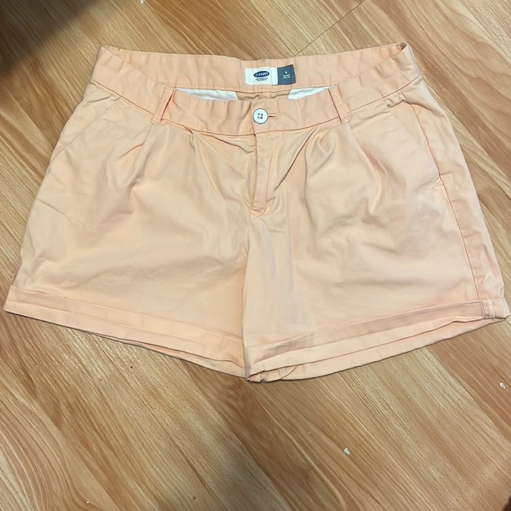 Old Navy light coral shorts